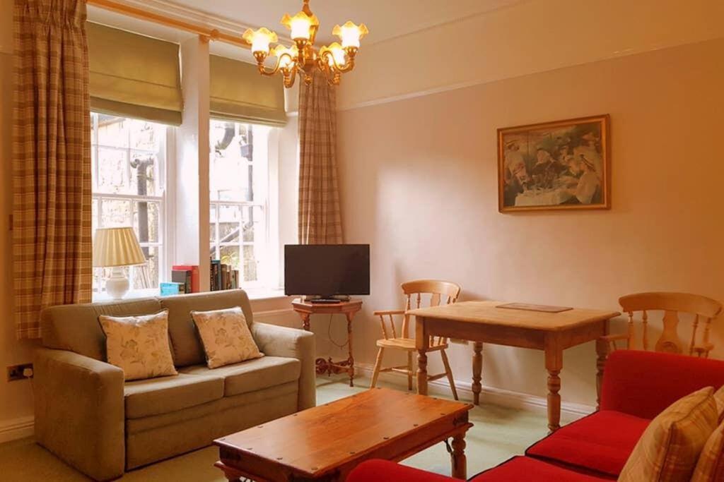 No 6 The Square Tearooms & Accommodation Buxton  Ngoại thất bức ảnh
